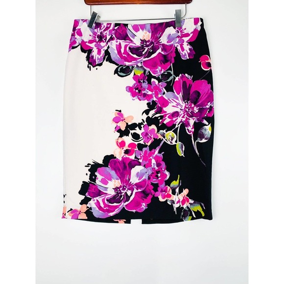 WHBM Size 12 Skirt Pencil Back Zip Slit Purple Floral Stretch Lined Below Knee - Picture 2 of 6